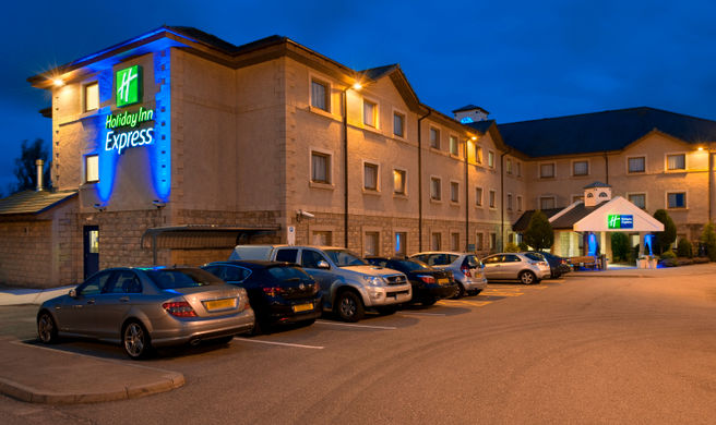 Holiday Inn Express Inverness Hotel Exterior