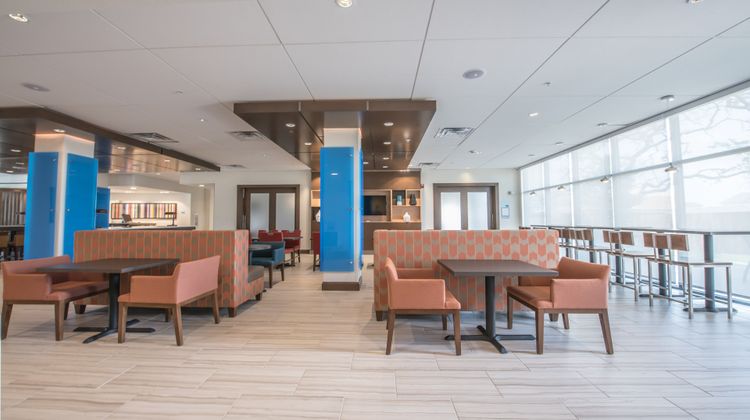 Holiday Inn Express/Sts Dripping Springs Restaurant