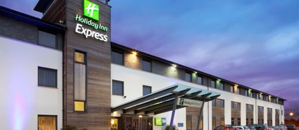 Holiday Inn Express Cambridge Exterior