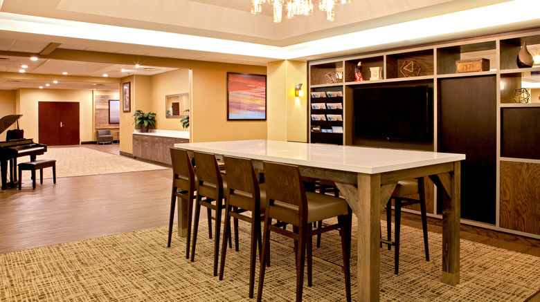 <b>Holiday Inn Presidential Lobby</b>. Images powered by <a href="https://www.leonardoworldwide.com/" title="Leonardo Worldwide" target="_blank">Leonardo</a>.