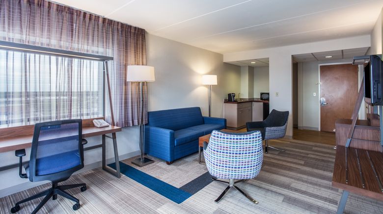<b>Holiday Inn Express Hauppauge Suite</b>. Images powered by <a href="https://www.leonardoworldwide.com/" title="Leonardo Worldwide" target="_blank">Leonardo</a>.