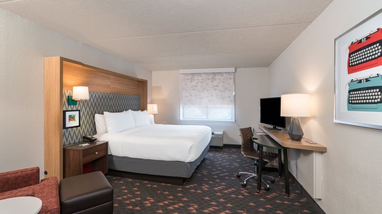 <b>Holiday Inn Atlanta - Roswell Room</b>. Images powered by <a href="https://www.leonardoworldwide.com/" title="Leonardo Worldwide" target="_blank">Leonardo</a>.