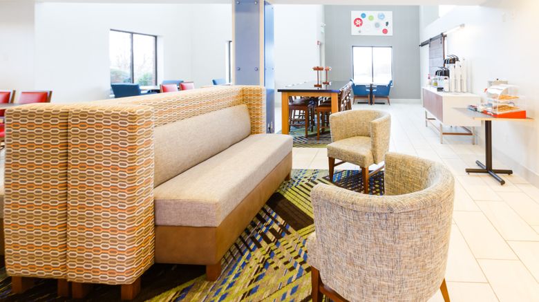 <b>Holiday Inn Express & Suites Shelbyville Lobby</b>. Images powered by <a href="https://www.leonardoworldwide.com/" title="Leonardo Worldwide" target="_blank">Leonardo</a>.