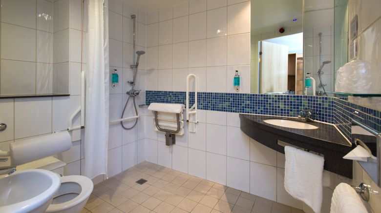 <b>Holiday Inn Express Stevenage Room</b>. Images powered by <a href="https://www.leonardoworldwide.com/" title="Leonardo Worldwide" target="_blank">Leonardo</a>.