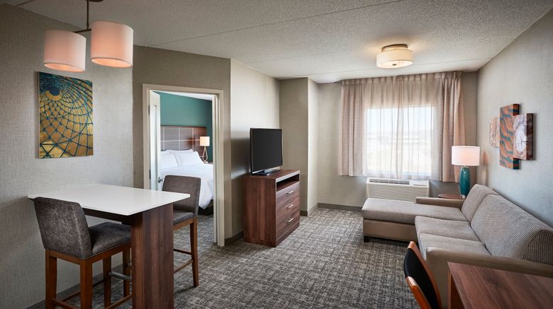 <b>Staybridge Suites Niagara-on-the-Lake Suite</b>. Images powered by <a href="https://www.leonardoworldwide.com/" title="Leonardo Worldwide" target="_blank">Leonardo</a>.