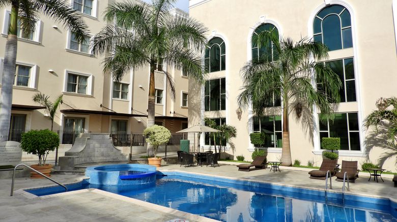 <b>Holiday Inn Reynosa Zona Dorada Pool</b>. Images powered by <a href="https://www.leonardoworldwide.com/" title="Leonardo Worldwide" target="_blank">Leonardo</a>.