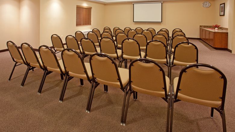 <b>Candlewood Suites Roswell Meeting</b>. Images powered by <a href="https://www.leonardoworldwide.com/" title="Leonardo Worldwide" target="_blank">Leonardo</a>.