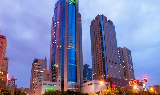 Holiday Inn Pudong Shanghai Exterior