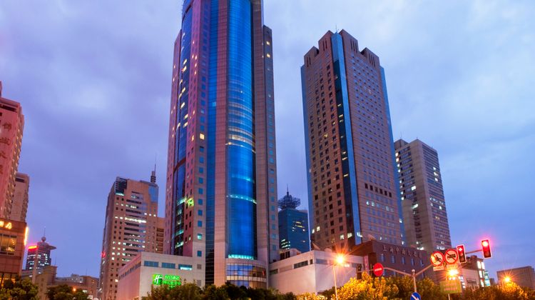 Holiday Inn Pudong Shanghai Exterior