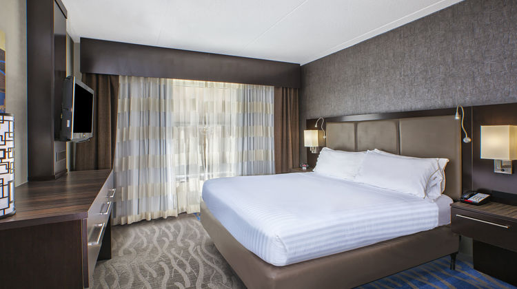 Holiday Inn Express/Suites Dayton South Room