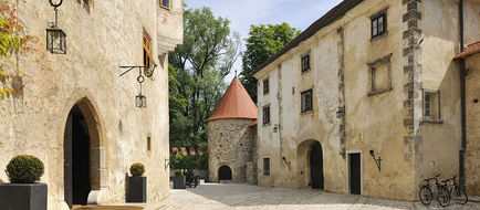 Hotel Grad Otocec Exterior