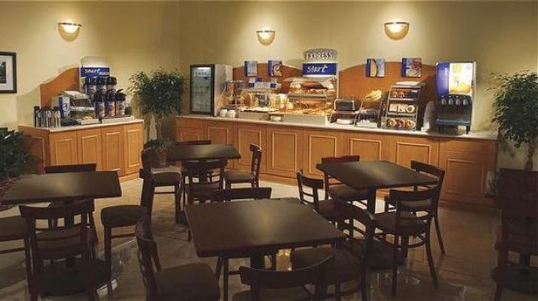 <b>Holiday Inn Express & Suites Rockingham Other</b>. Images powered by <a href="https://www.leonardoworldwide.com/" title="Leonardo Worldwide" target="_blank">Leonardo</a>.