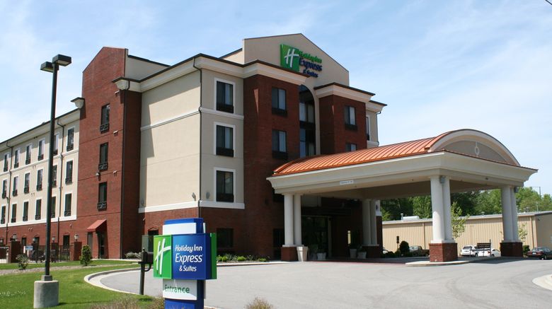 <b>Holiday Inn Express & Suites Rockingham Exterior</b>. Images powered by <a href="https://www.leonardoworldwide.com/" title="Leonardo Worldwide" target="_blank">Leonardo</a>.