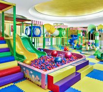 Crowne Plaza Tianjin Jinnan Lobby