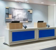 Holiday Inn Express & Suites Plantation Lobby