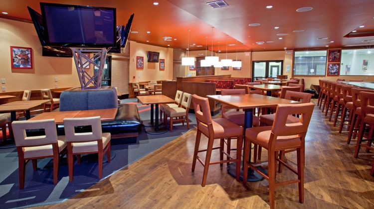 Holiday Inn West Energy Corridor Restaurant