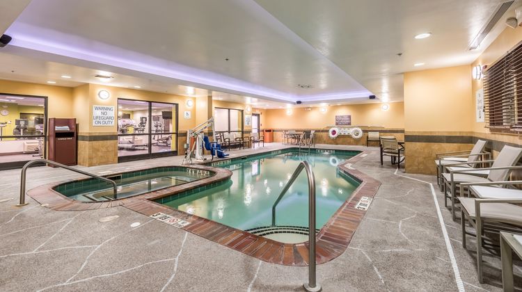 Holiday Inn Indianapolis Downtown Pool