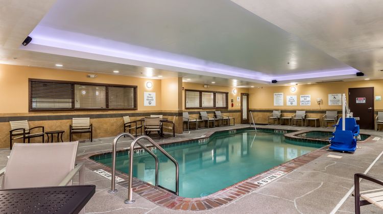 Holiday Inn Indianapolis Downtown Pool