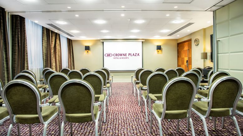 <b>Crowne Plaza London Ealing Meeting</b>. Images powered by <a href="https://www.leonardoworldwide.com/" title="Leonardo Worldwide" target="_blank">Leonardo</a>.