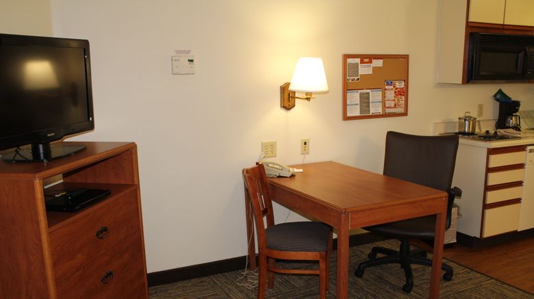 <b>Candlewood Suites Syracuse-Airport Suite</b>. Images powered by <a href="https://leonardo.com/" title="Leonardo Worldwide" target="_blank">Leonardo</a>.