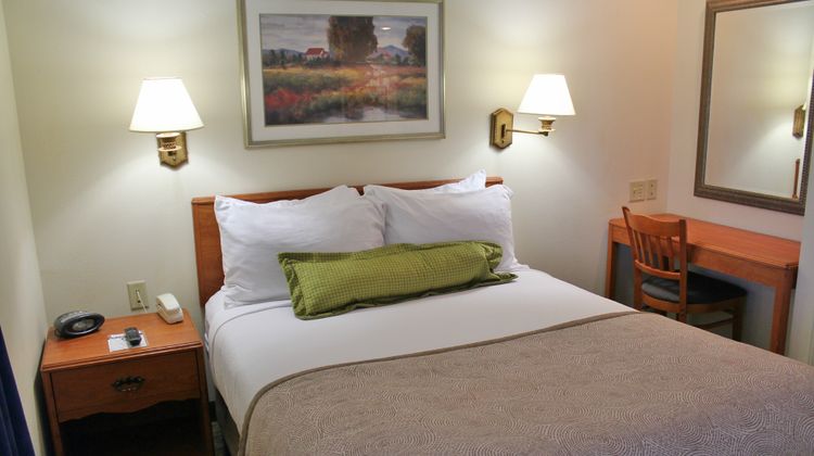 Candlewood Suites Syracuse-Airport Suite