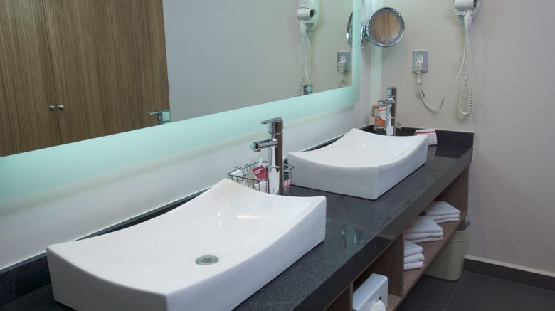 <b>Crowne Plaza Ciudad de Mexico Norte Room</b>. Images powered by <a href="https://www.leonardoworldwide.com/" title="Leonardo Worldwide" target="_blank">Leonardo</a>.
