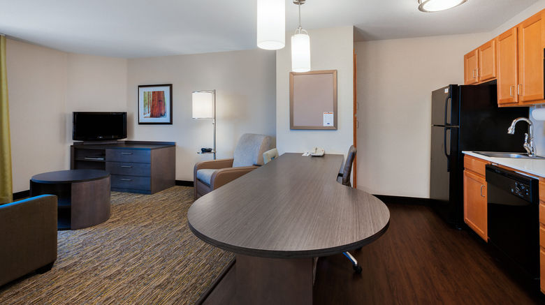 <b>Candlewood Suites Airport Suite</b>. Images powered by <a href="https://www.leonardoworldwide.com/" title="Leonardo Worldwide" target="_blank">Leonardo</a>.