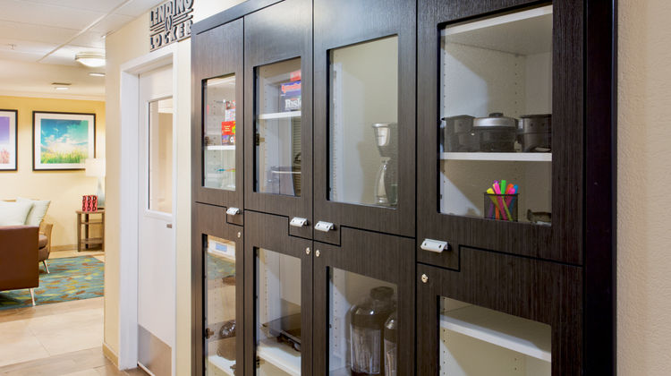 Candlewood Suites Airport Lobby