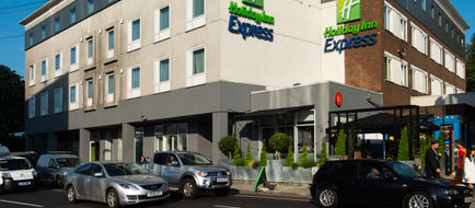 Holiday Inn Express Wimbledon South Exterior