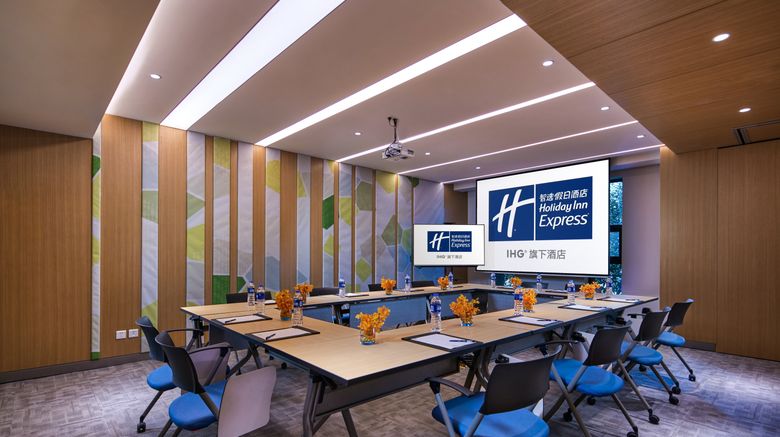 <b>Holiday Inn Express Textile City Meeting</b>. Images powered by <a href="https://www.leonardoworldwide.com/" title="Leonardo Worldwide" target="_blank">Leonardo</a>.