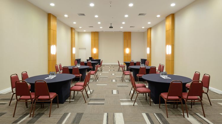 Staybridge Suites Meeting