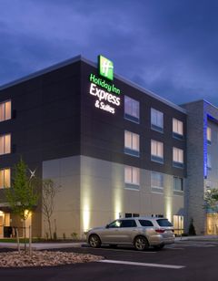 Holiday Inn Express & Suites Altoona
