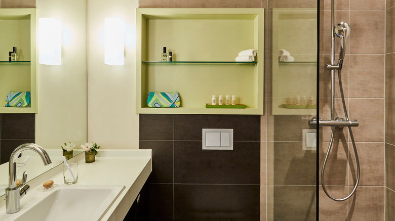 <b>Hotel Indigo Dusseldorf - Victoriaplatz Room</b>. Images powered by <a href="https://www.leonardoworldwide.com/" title="Leonardo Worldwide" target="_blank">Leonardo</a>.