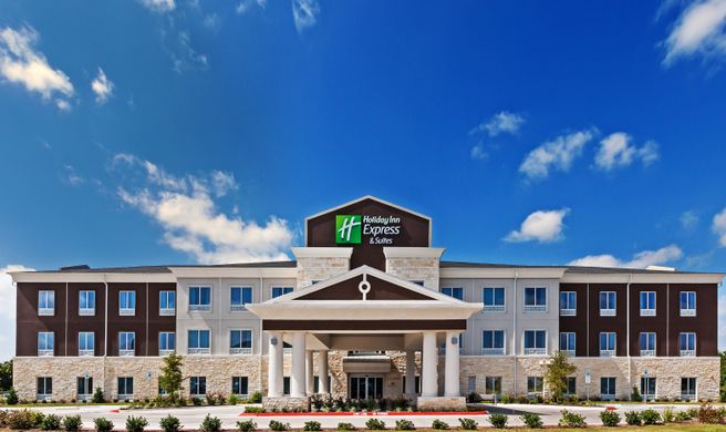 Holiday Inn Express & Suites Killeen Exterior