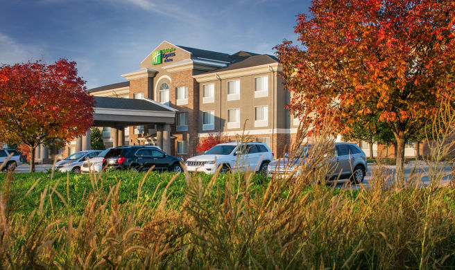 Holiday Inn Express Exterior