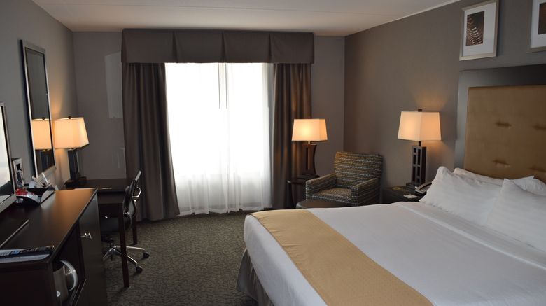 <b>Holiday Inn Hotel & Suites East Peoria Room</b>. Images powered by <a href="https://www.leonardoworldwide.com/" title="Leonardo Worldwide" target="_blank">Leonardo</a>.