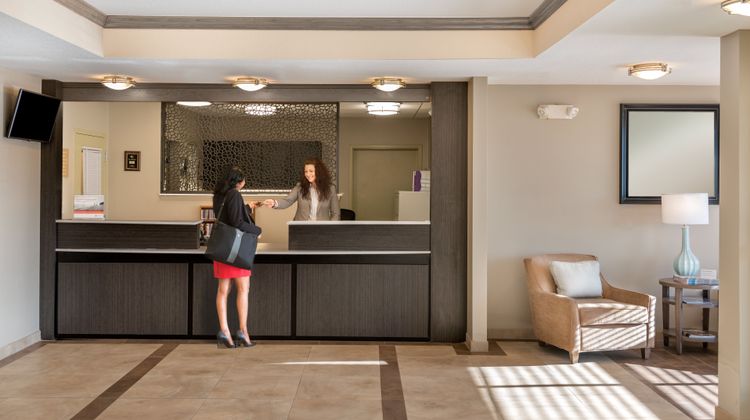 Candlewood Suites Rocky Mount Exterior