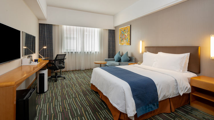 Holiday Inn Express Shanghai New Jinqiao Room