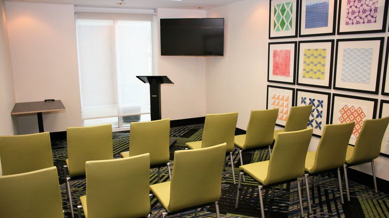<b>Holiday Inn Express Hotel & Suites Meeting</b>. Images powered by <a href="https://www.leonardoworldwide.com/" title="Leonardo Worldwide" target="_blank">Leonardo</a>.