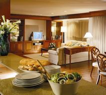 Bliston Suwan Park View Hotel Room