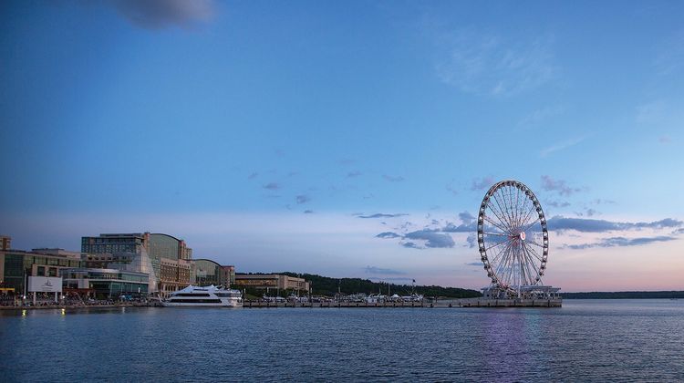 Club Wyndham National Harbor Exterior