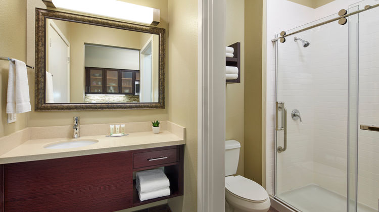 Staybridge Suites Anaheim at the Park Room