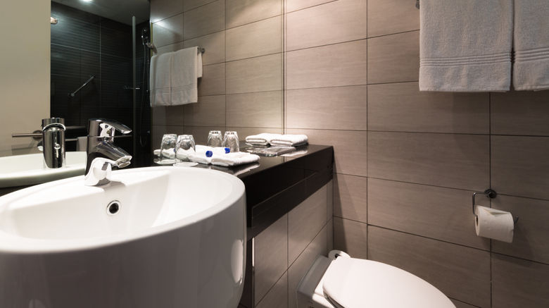 <b>Holiday Inn Express Durban-Umhlanga Room</b>. Images powered by <a href="https://www.leonardoworldwide.com/" title="Leonardo Worldwide" target="_blank">Leonardo</a>.