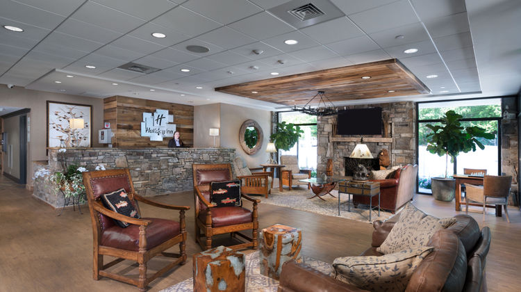 Holiday Inn Ashville East Blue Ridge Lobby