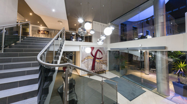 Holiday Inn Express Sandton-Woodmead Lobby