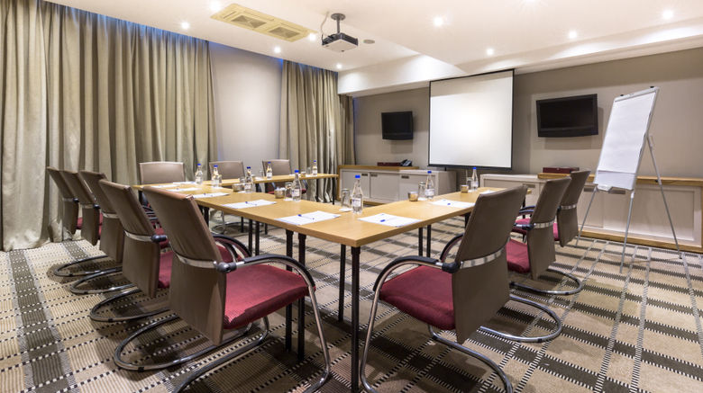 <b>Holiday Inn Express Sandton-Woodmead Meeting</b>. Images powered by <a href="https://www.leonardoworldwide.com/" title="Leonardo Worldwide" target="_blank">Leonardo</a>.