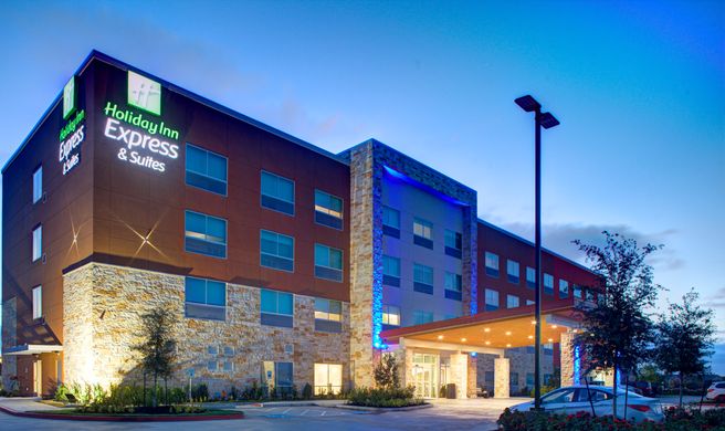 Holiday Inn Express/Suites Houston NW Exterior