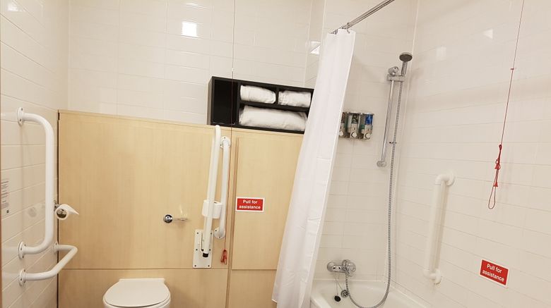 <b>Holiday Inn Express Shrewsbury Room</b>. Images powered by <a href="https://www.leonardoworldwide.com/" title="Leonardo Worldwide" target="_blank">Leonardo</a>.