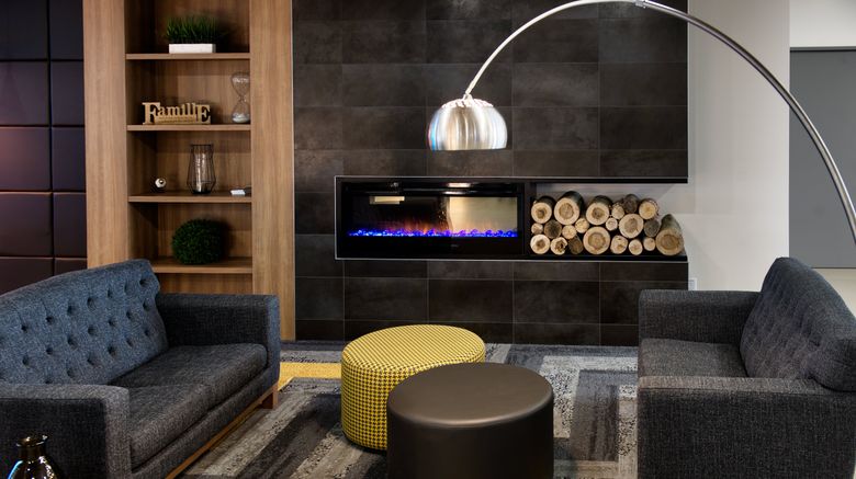 <b>Holiday Inn Expr & Stes Trois-Rivieres W Lobby</b>. Images powered by <a href="https://www.leonardoworldwide.com/" title="Leonardo Worldwide" target="_blank">Leonardo</a>.