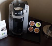 Holiday Inn Express Hotel & Sts Lynnwood Room